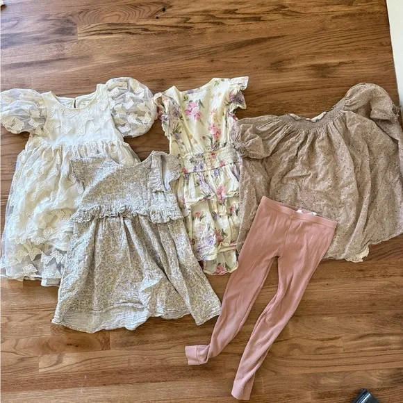 Girl’s Spring Bundle - Picture 2 of 7